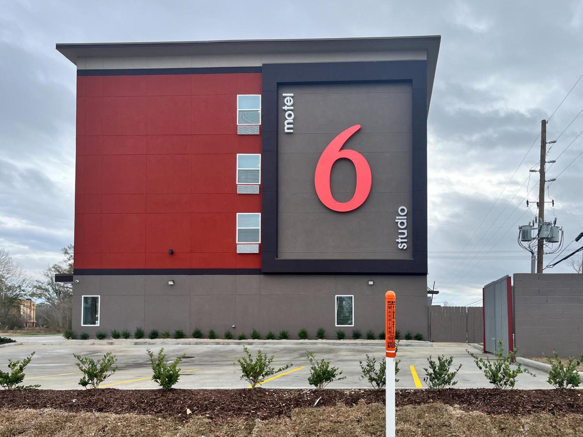 Motel 6 Gonzales, La Baton Rouge Geismar Prairieville I 10 エクステリア 写真
